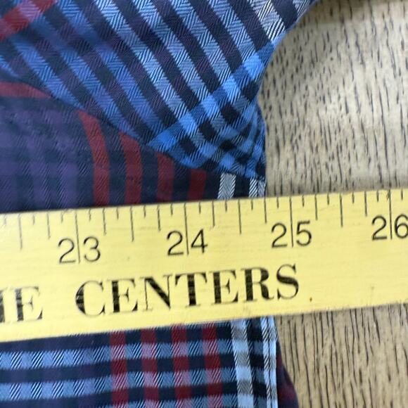 Roundtree & Yorke Easy Care Men’s Large Red Blue‎ Plaid Button Front Shirt - Picture 5 of 6